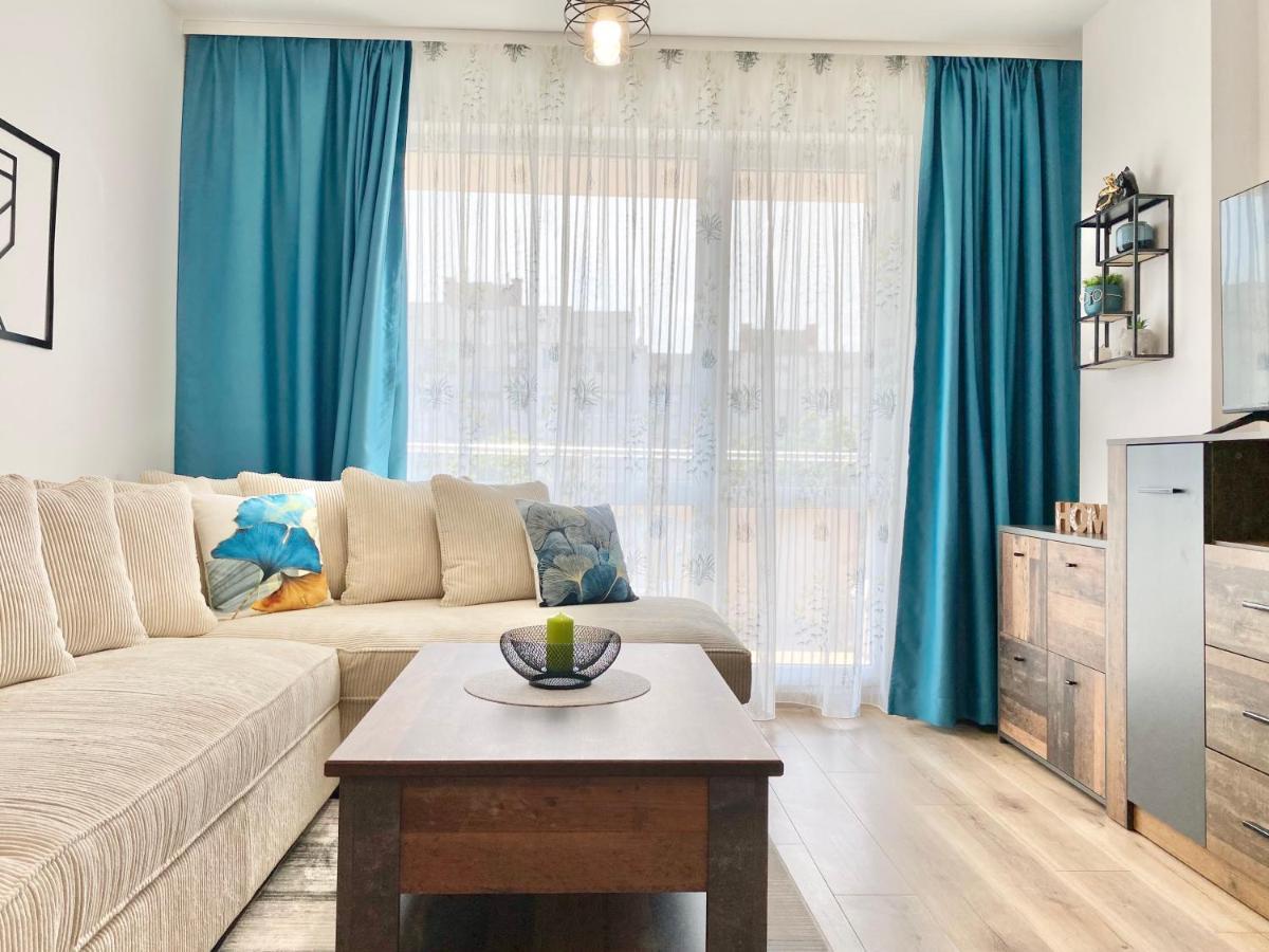 Colourful Apartment For 4 Guests And Free Parking Stara Zagora Bagian luar foto